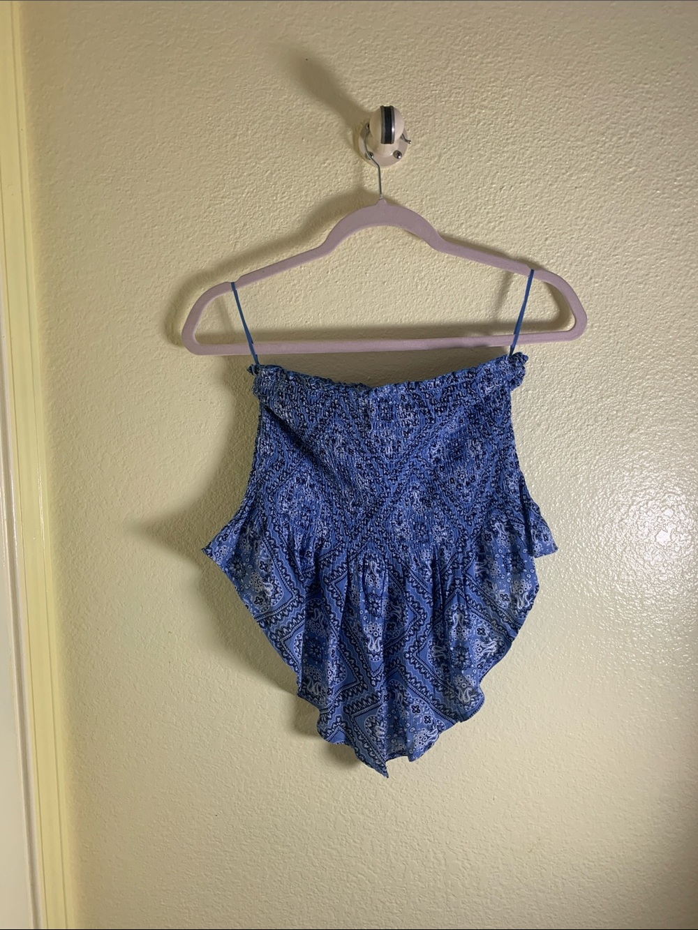 NWT NEWLOOK Blue Smocked Paisley Tube top, size L
